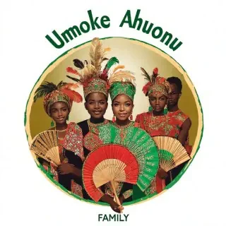 Design a circular logo featuring a Nigerian family dressed in traditional attire, reflecting the cultural richness of Nigeria. The Father and Mother are in the center, holding traditional rafta fans and adorned with elegant headgear featuring feathers. Their 4 sons and 3 daughters are around them, dressed in traditional Nigerian attire that highlights the cultural diversity of the country. The top of the logo reads "UMUOKE AHUONU FAMILY" in a bold, elegant font, and the bottom reads "MERRY CHRISTMAS" in a festive, celebratory font. The logo should be rounded, symbolizing unity and togetherness, with vibrant colors that capture the essence of Nigerian culture. The overall design should be visually appealing, culturally accurate, and convey the warmth and unity of the UMUOKE AHUONU family.